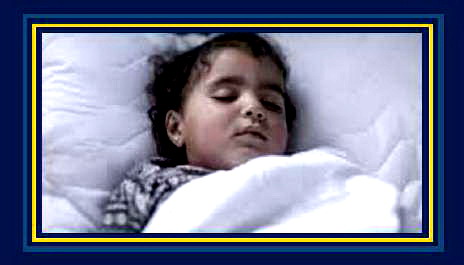 فتاة البامبمبرز .... Pampers Girl